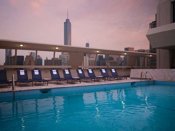 Pool - Hampton Inn Magnificent Mile Chicago
