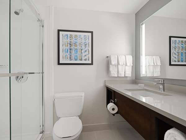  - Hilton Garden Inn Magnificent Mile Chicago