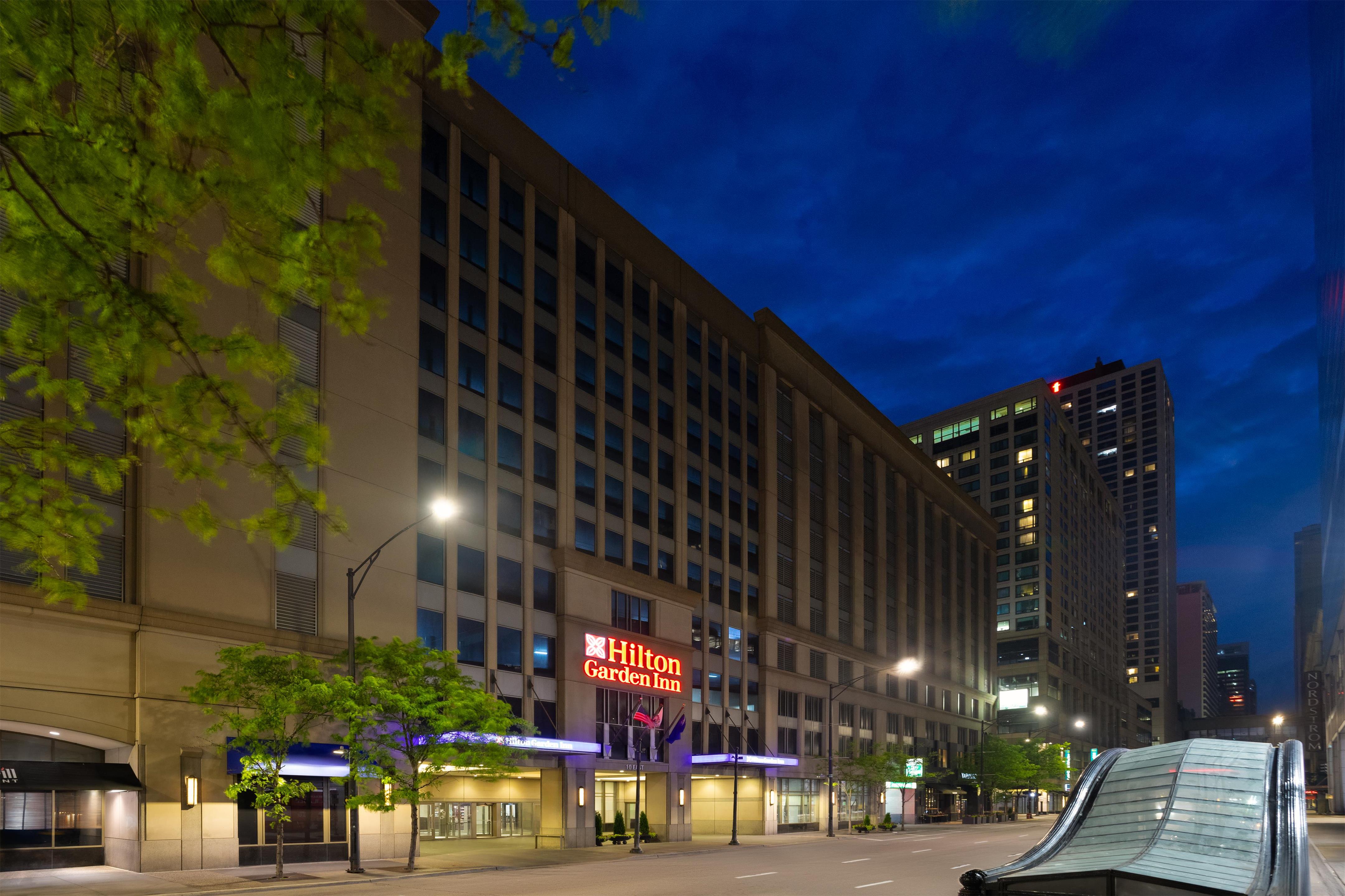 Exterior | Hilton Garden Inn Chicago Downtown/Magnificent Mile
