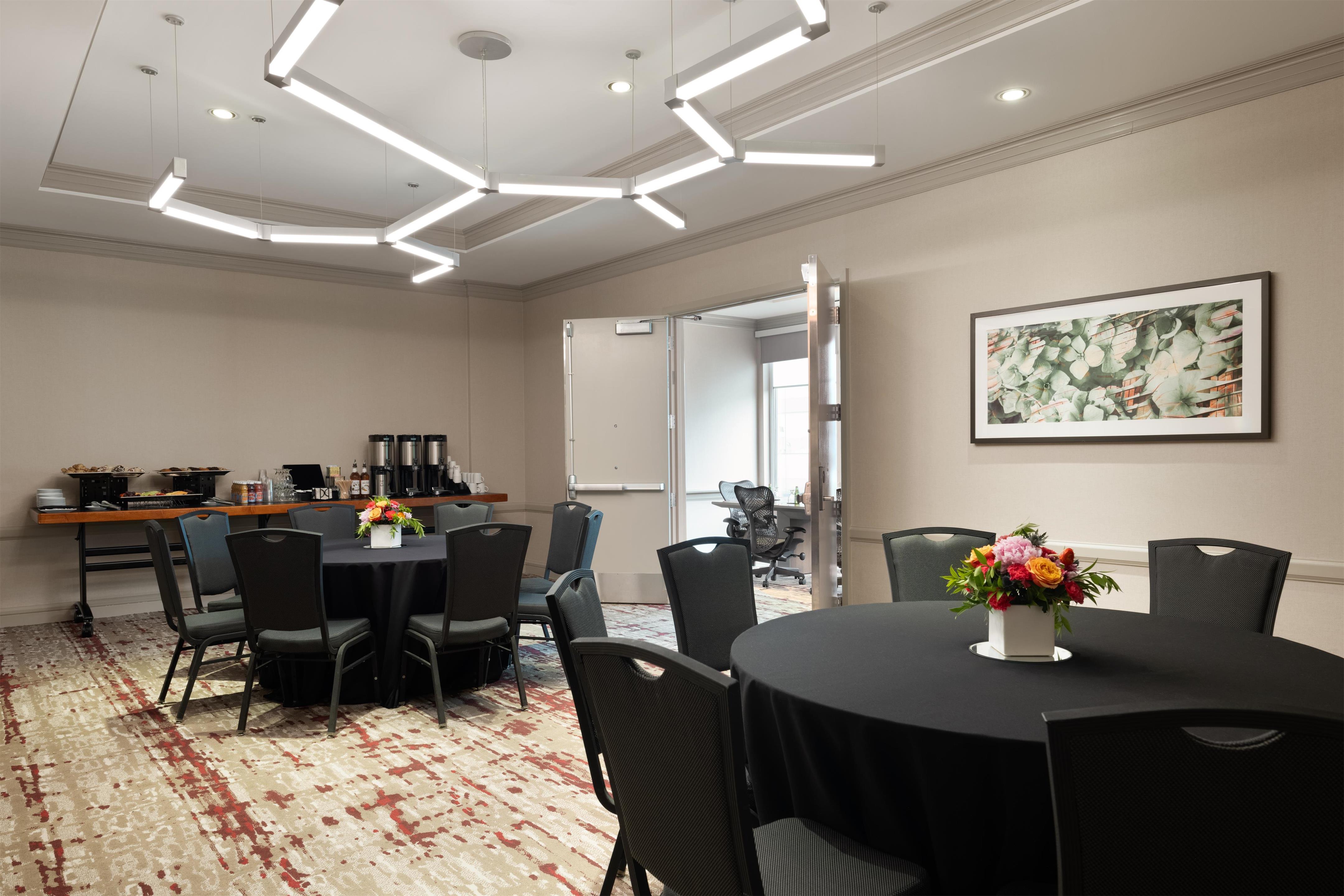 Meeting Room | Hilton Garden Inn Chicago Downtown/Magnificent Mile