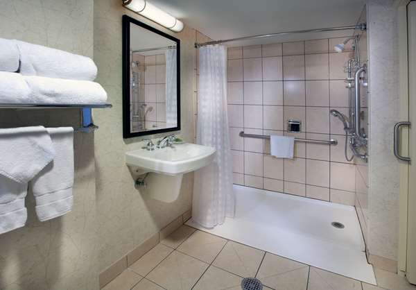  - Embassy Suites Downtown Chicago