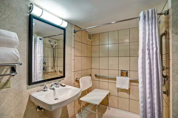  - Embassy Suites Downtown Chicago