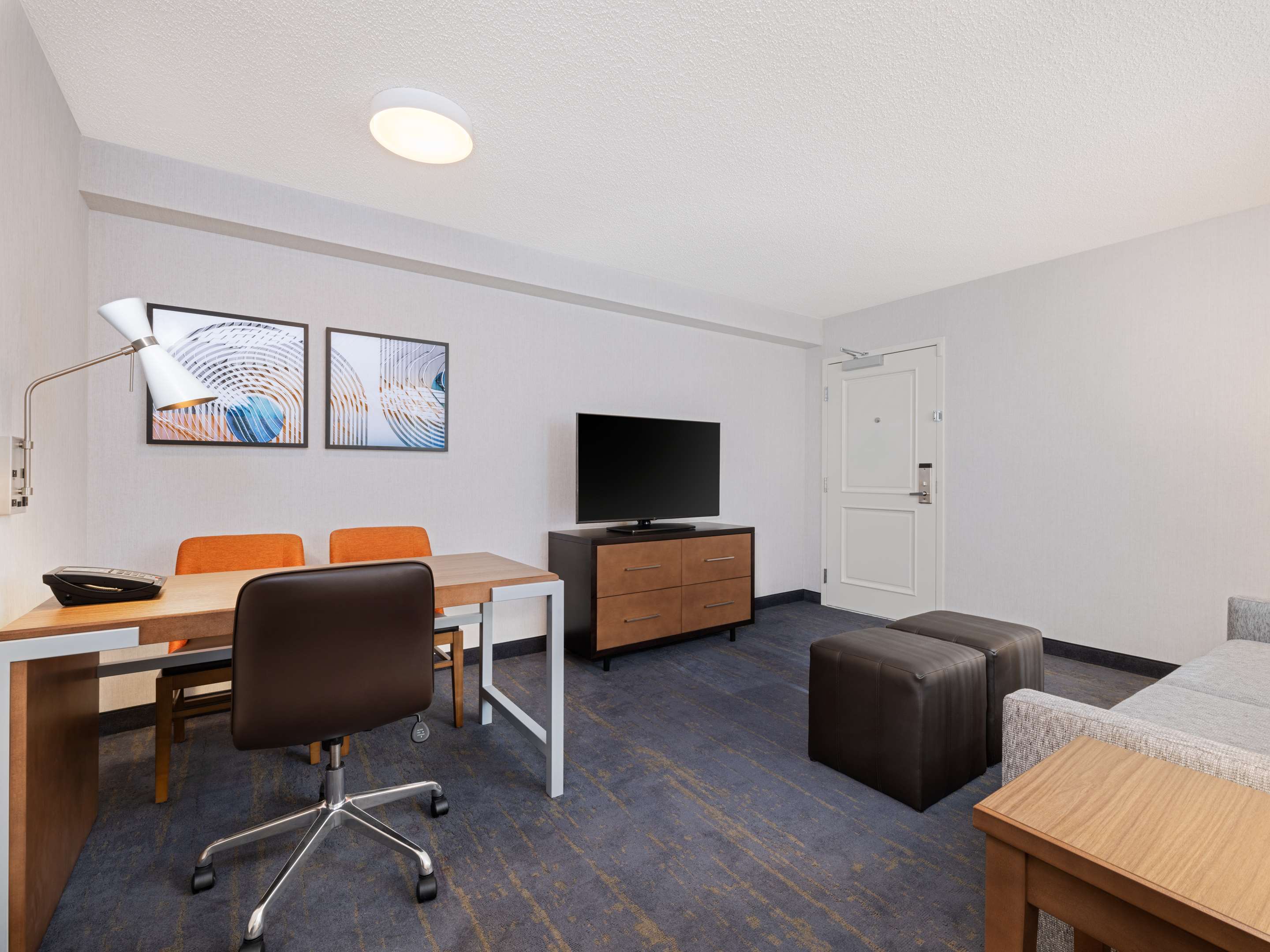 Guest room