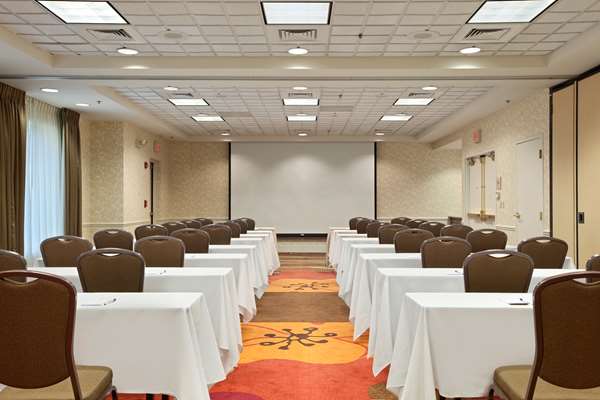  - Hilton Garden Inn Hoffman Estates - I-90, Exit 62