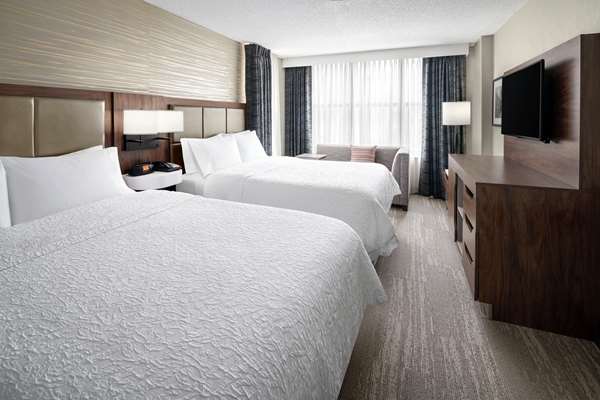  - Hampton Inn & Suites Downtown Chicago