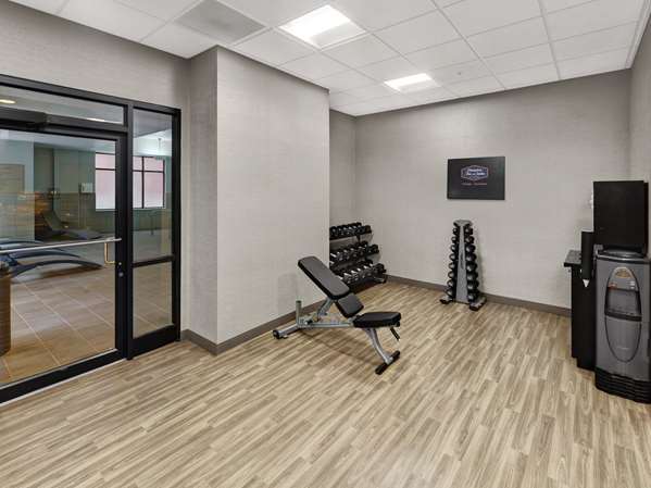 Fitness/ Exercise Room - Hampton Inn & Suites Downtown Chicago