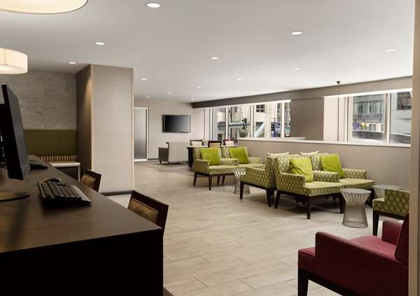  - Homewood Suites by Hilton Magnificent Mile Chicago