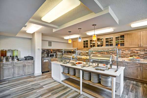 Amenities - Homewood Suites by Hilton Downtown Chicago