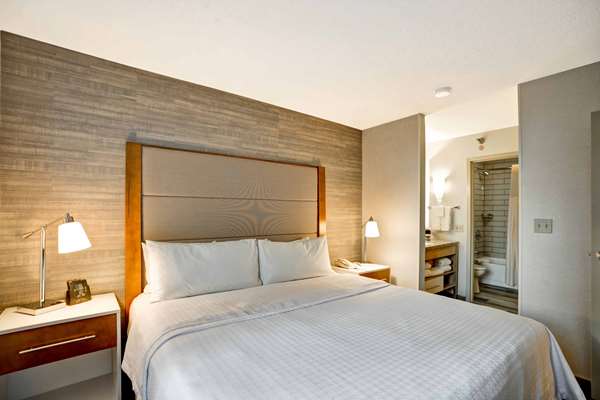  - Homewood Suites by Hilton Downtown Chicago