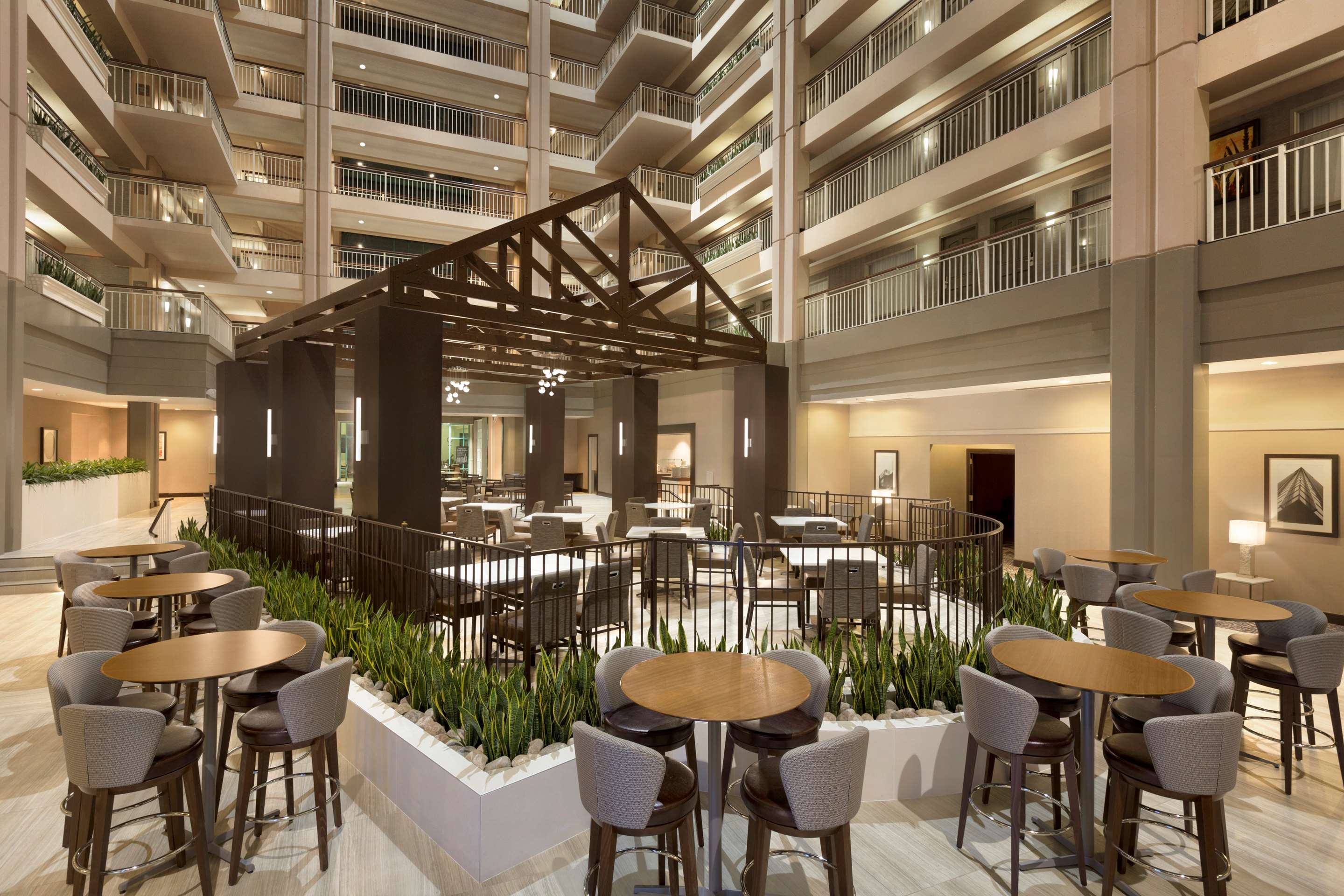 Lobby | Embassy Suites by Hilton Chicago Lombard Oak Brook