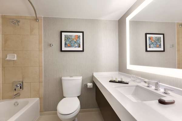  - Embassy Suites Oak Brook Lombard