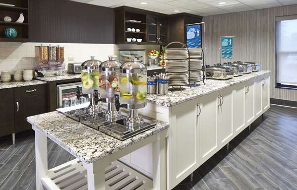Amenities - Homewood Suites by Hilton Lincolnshire - I-94, Exit 21