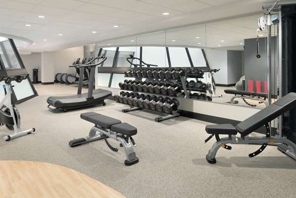 Fitness/ Exercise Room - DoubleTree by Hilton Hotel Magnificent Mile Chicago