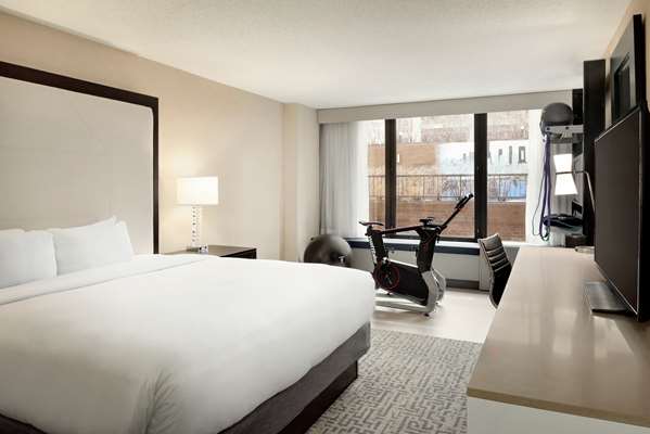  - DoubleTree by Hilton Hotel Magnificent Mile Chicago