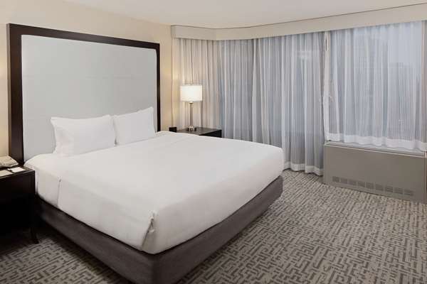  - DoubleTree by Hilton Hotel Magnificent Mile Chicago