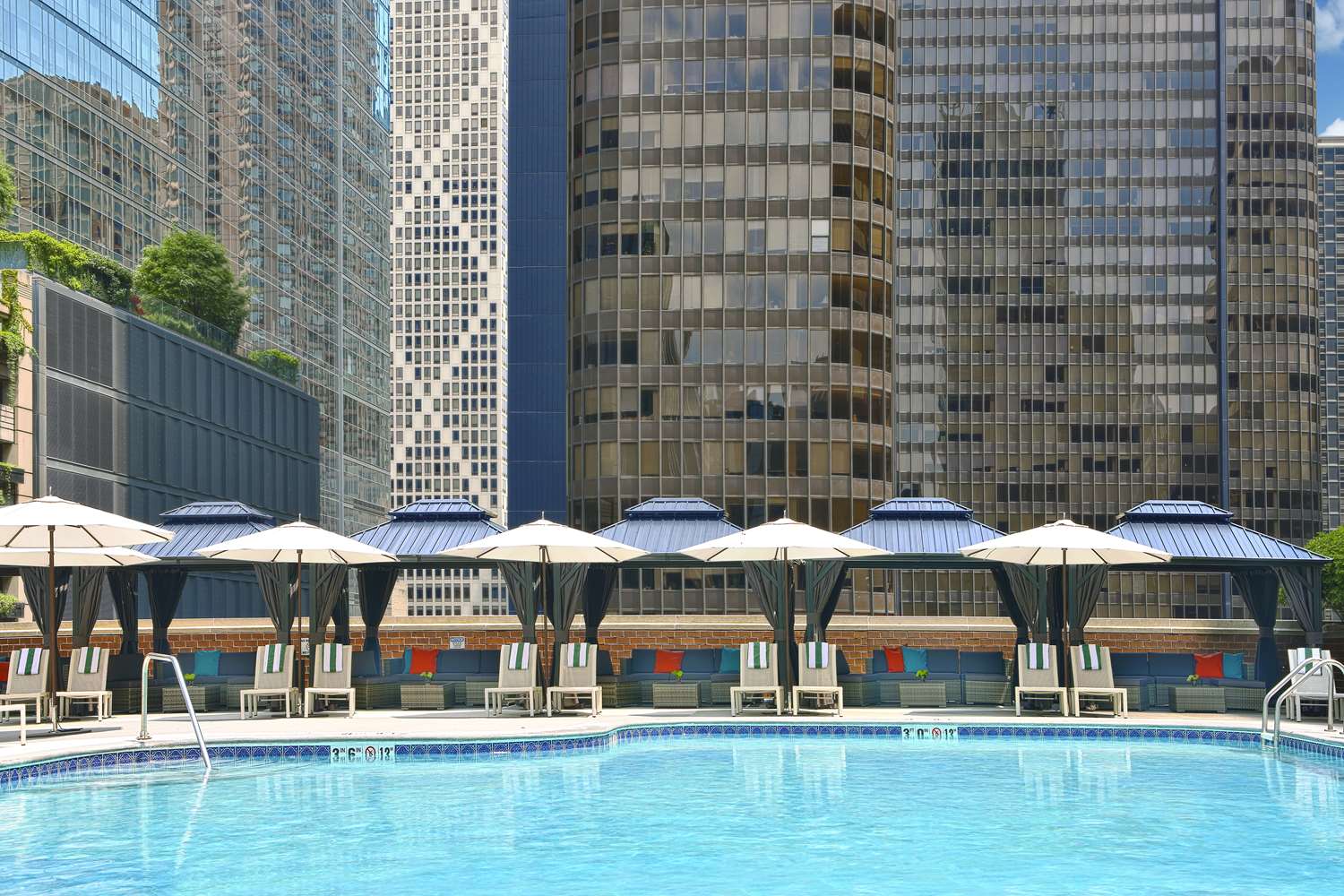 DoubleTree by Hilton Hotel Chicago - Magnificent Mile