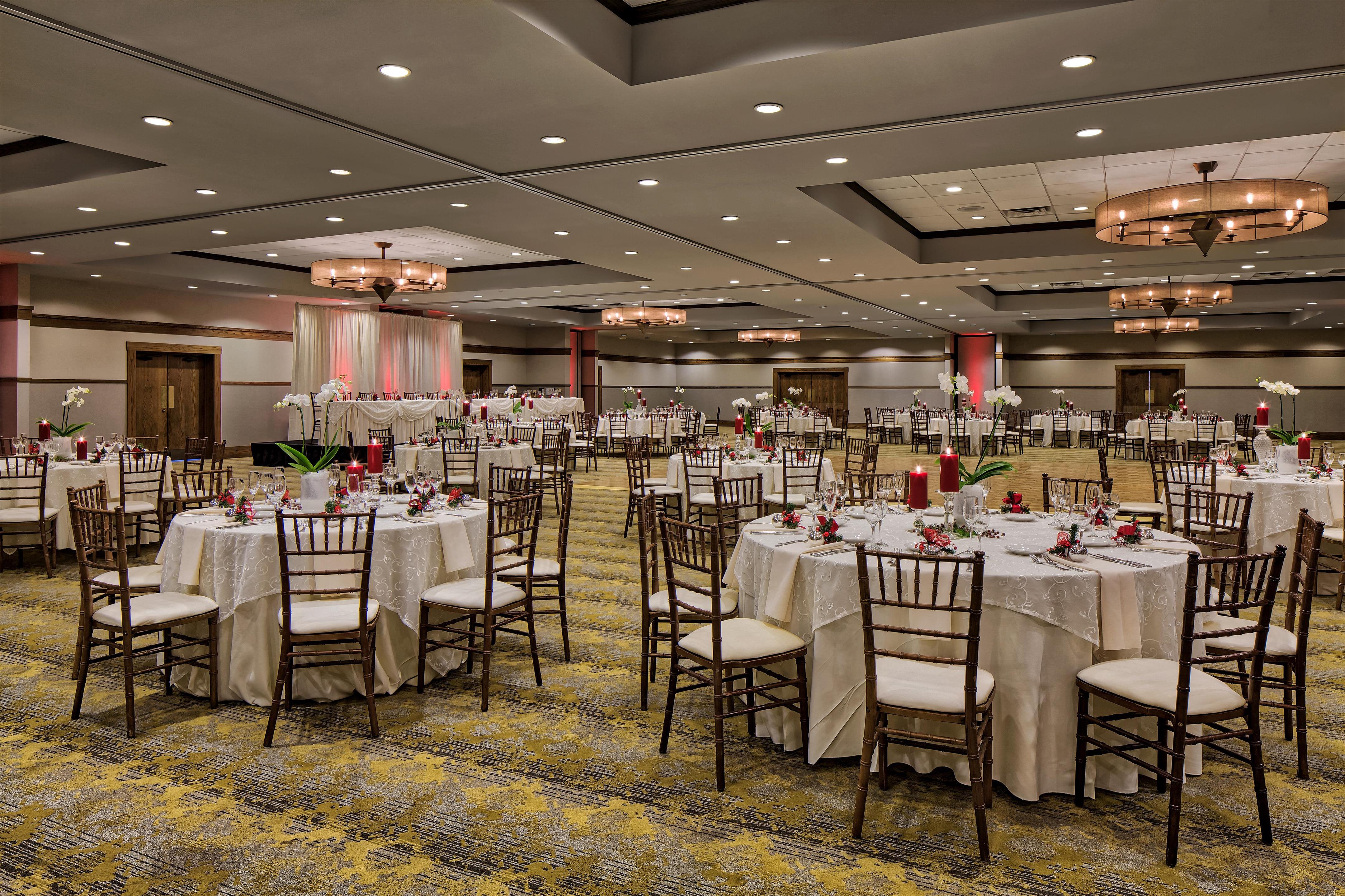 Meeting Room | DoubleTree by Hilton Libertyville - Mundelein