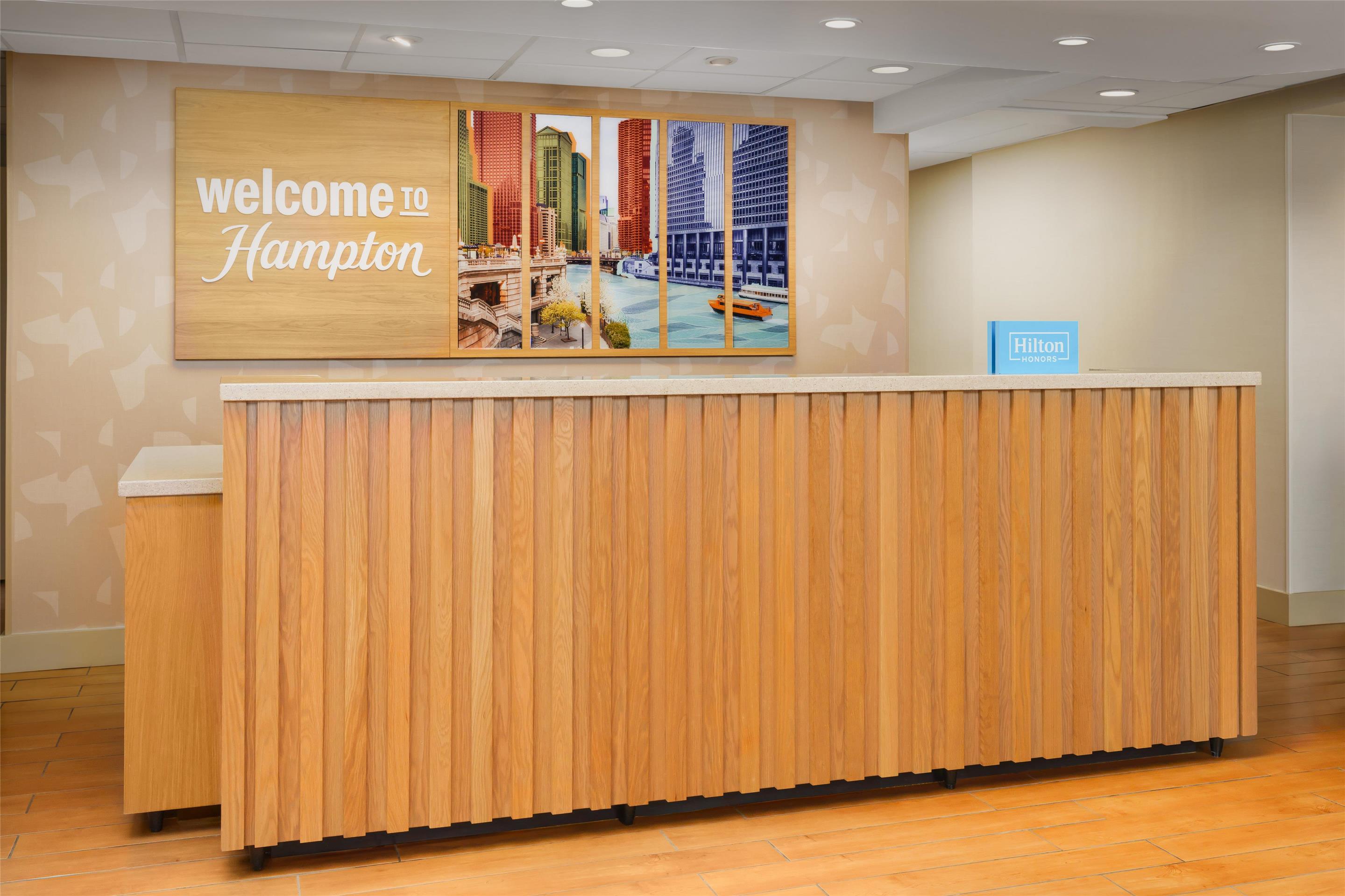 Reception | Hampton Inn Chicago-Midway Airport