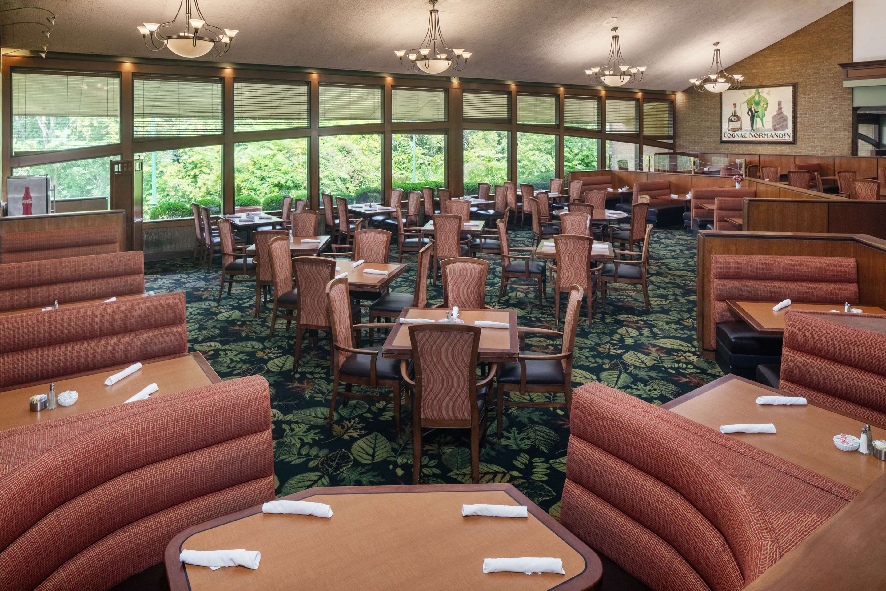 Restaurant | Hilton Chicago/Northbrook