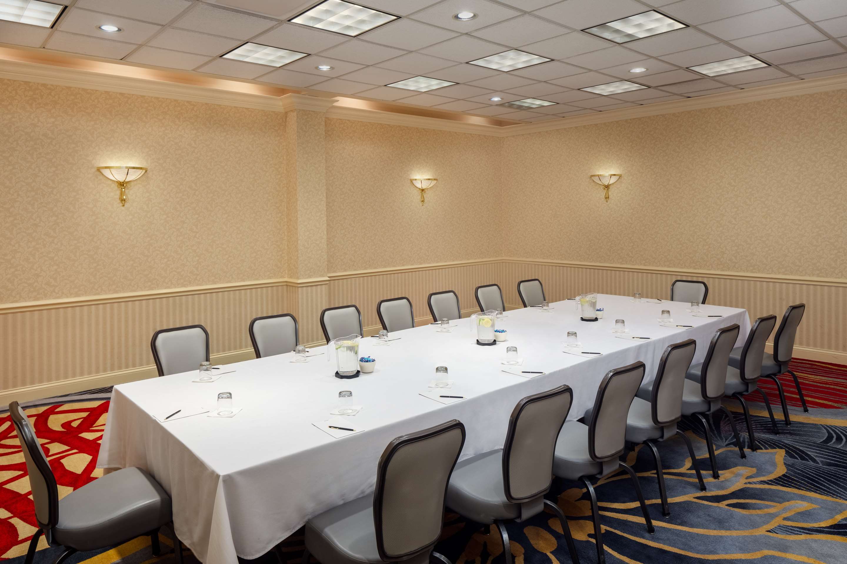 Meeting Room | Hilton Chicago/Northbrook