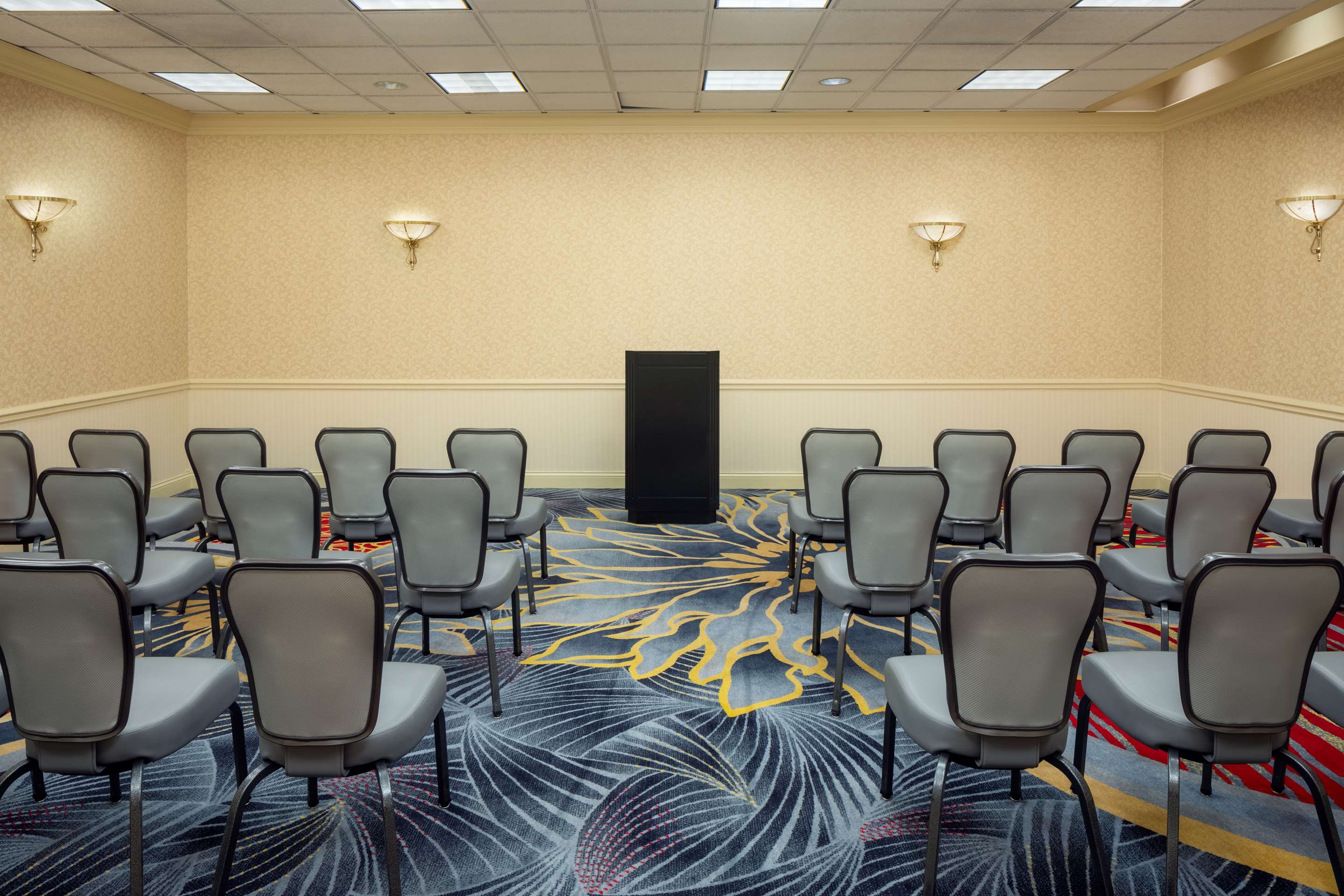 Meeting Room | Hilton Chicago/Northbrook