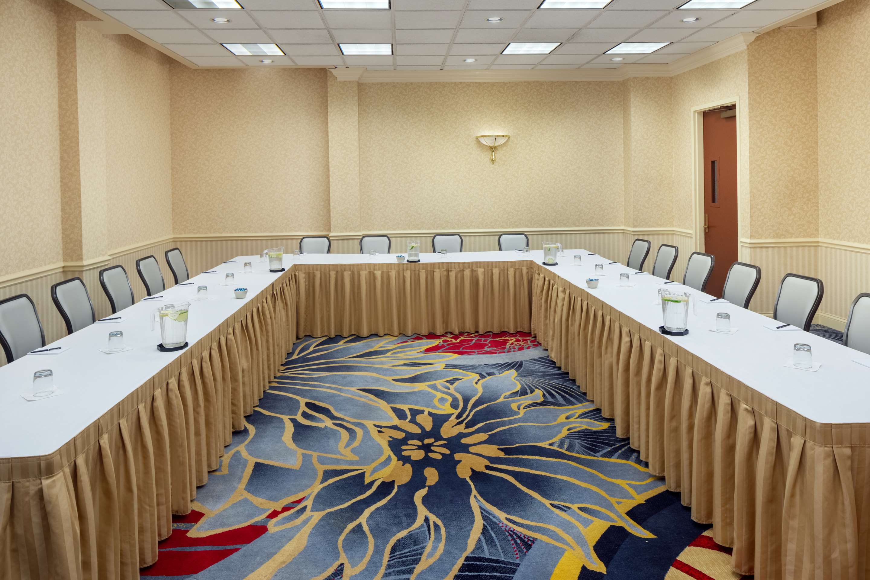 Meeting Room | Hilton Chicago/Northbrook