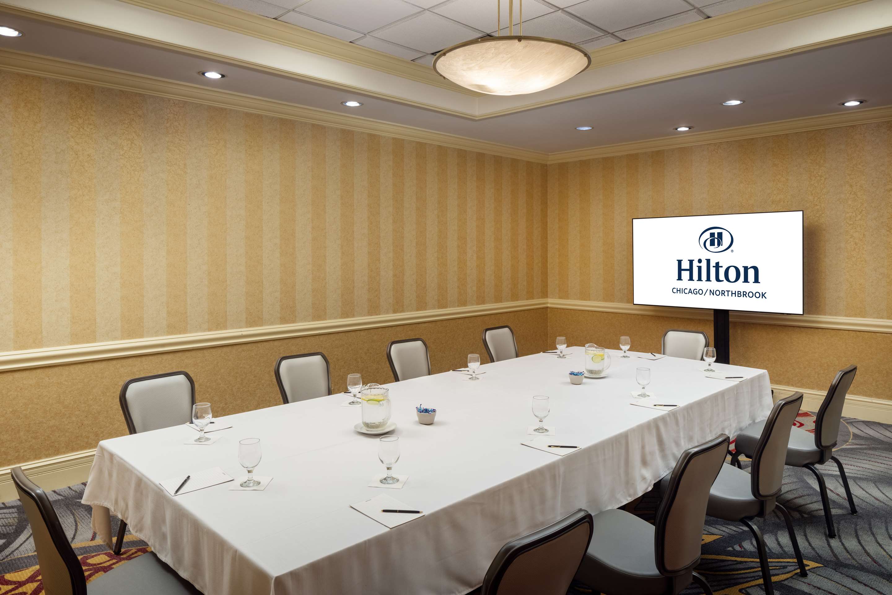 Meeting Room | Hilton Chicago/Northbrook