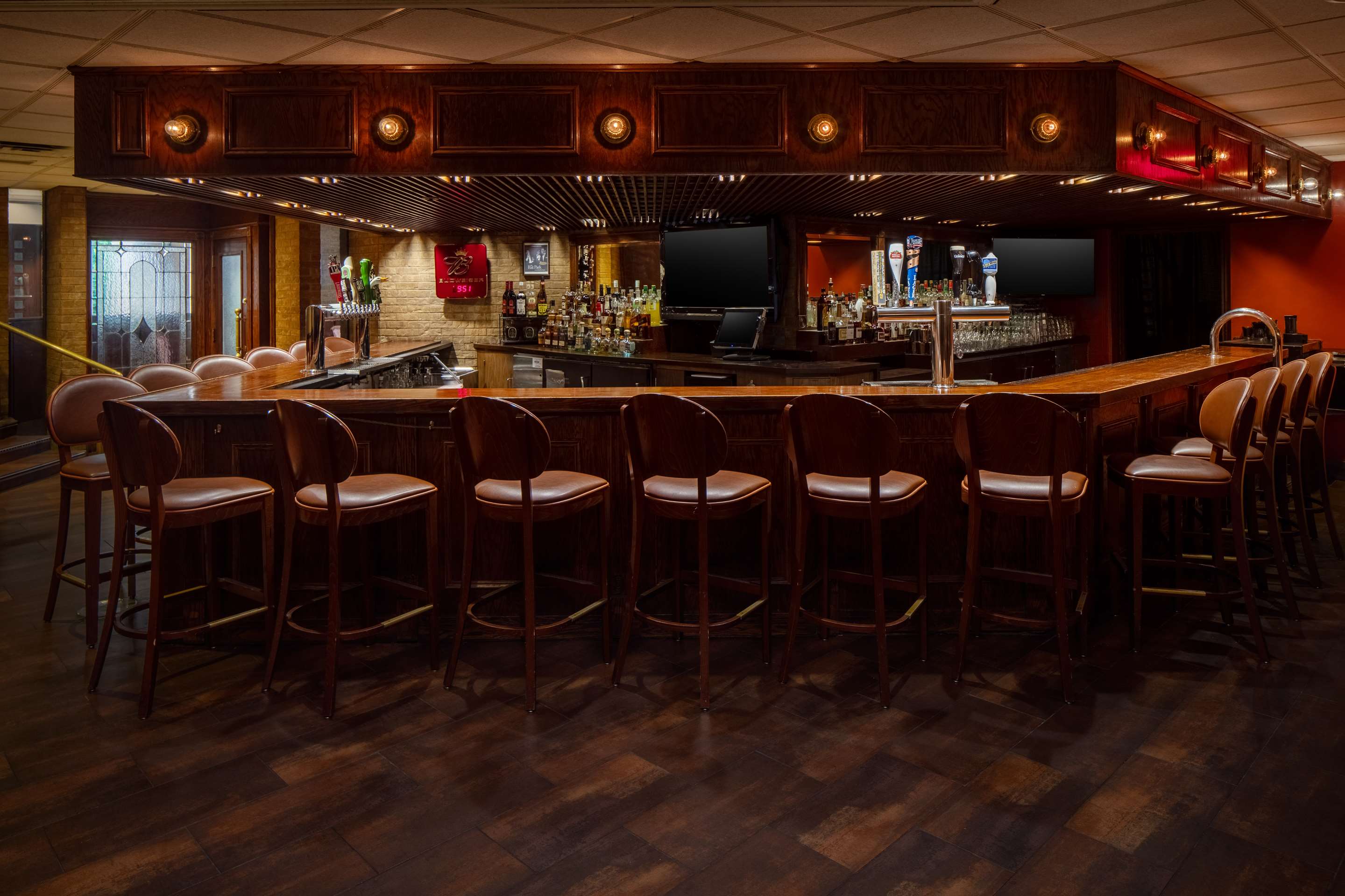 BarLounge | Hilton Chicago/Northbrook