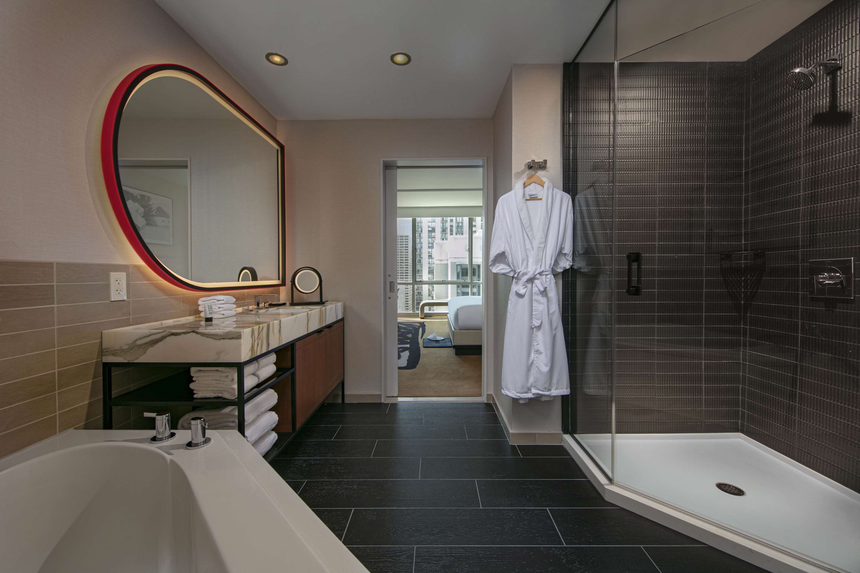 Guest room bath