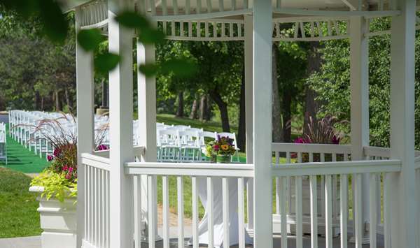  - DoubleTree by Hilton Hotel Oak Brook