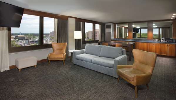  - DoubleTree by Hilton Hotel Oak Brook
