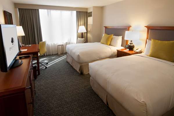  - DoubleTree by Hilton Hotel Oak Brook