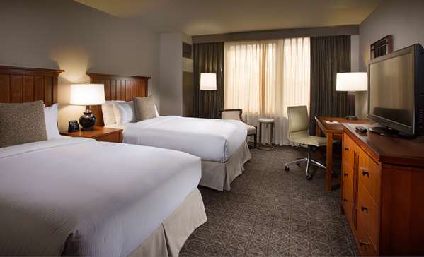  - DoubleTree by Hilton Hotel Oak Brook