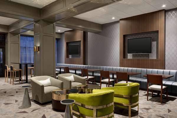Restaurant - Hilton Suites Oakbrook Terrace