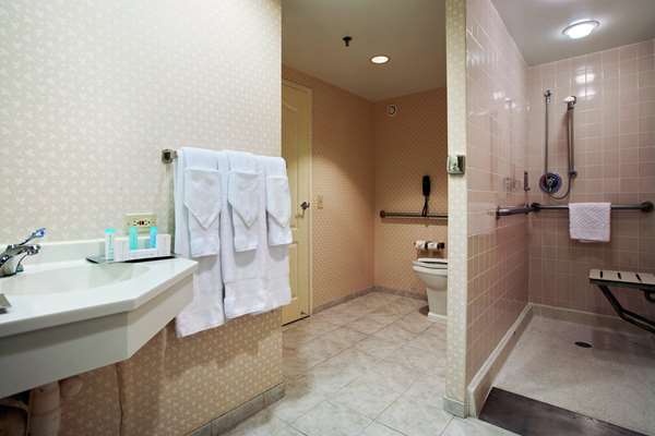  - Hilton Suites Oakbrook Terrace