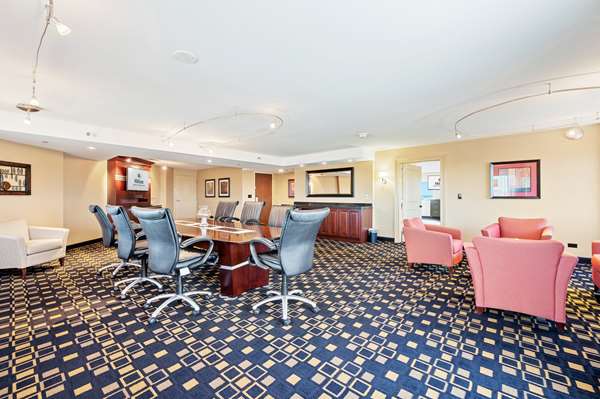  - Hilton Suites Oakbrook Terrace