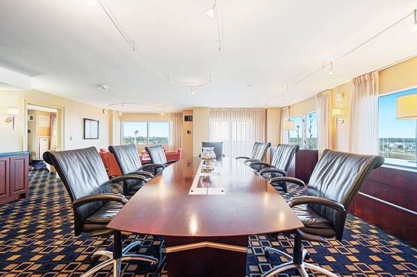  - Hilton Suites Oakbrook Terrace