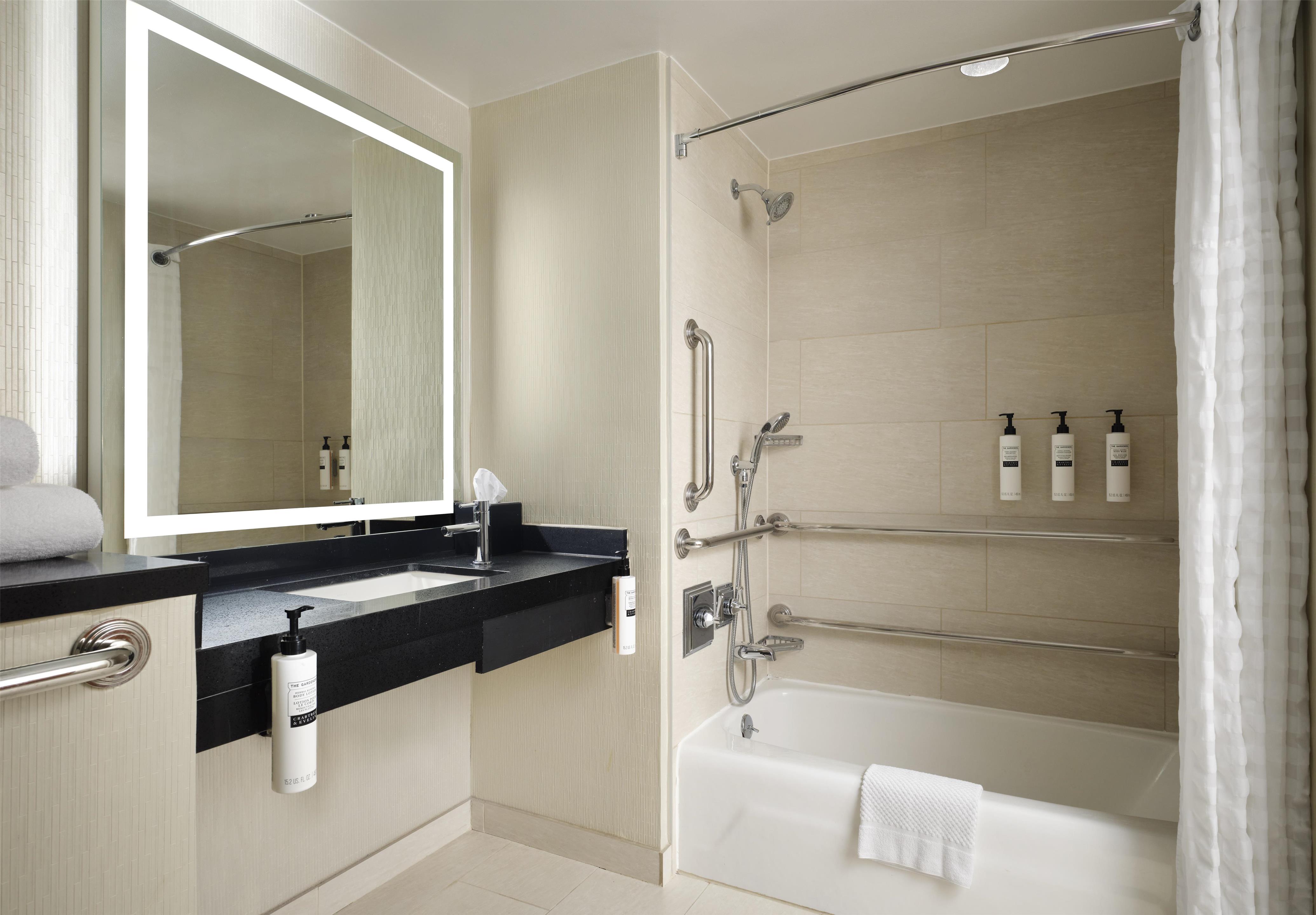 Guest room bath