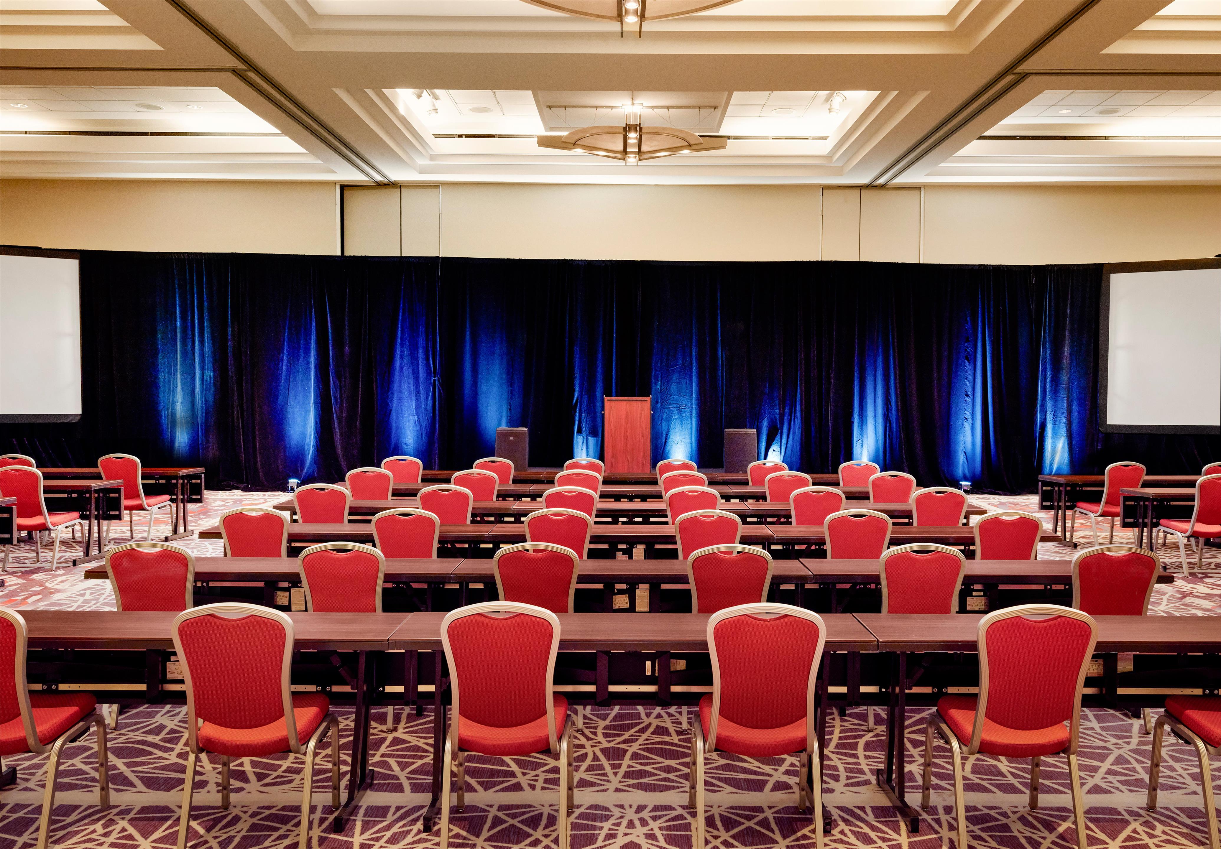 Meeting Room | Embassy Suites by Hilton Chicago Downtown Magnificent Mile