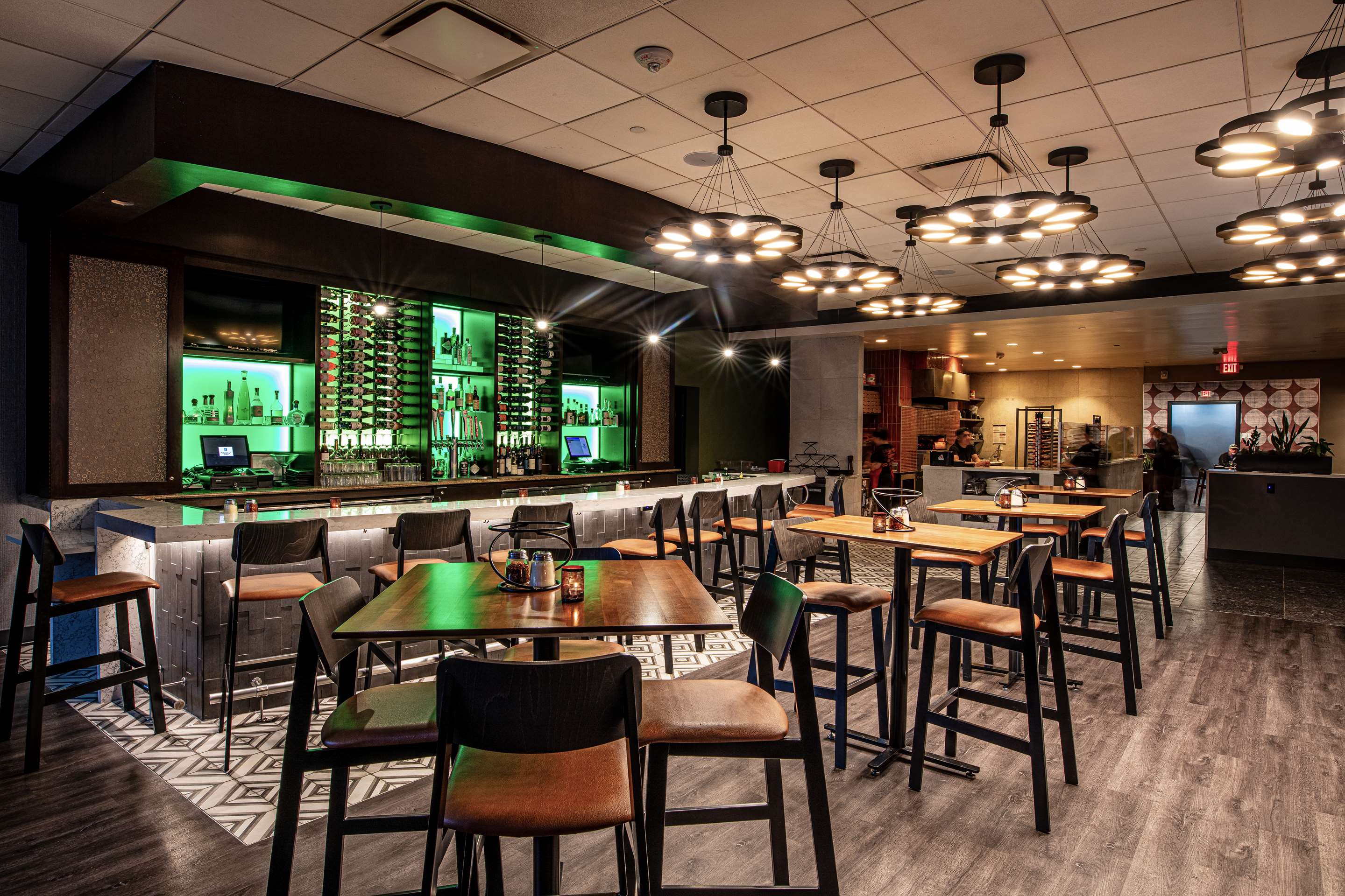 BarLounge | Embassy Suites by Hilton Chicago O'Hare Rosemont