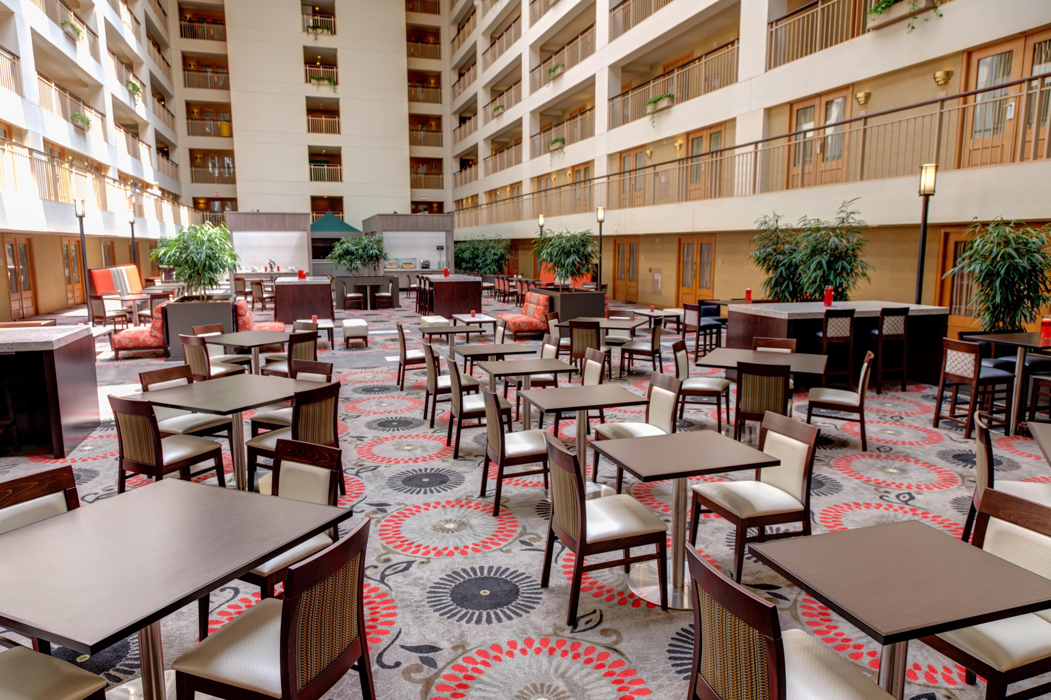 Reception | Embassy Suites by Hilton Chicago O'Hare Rosemont