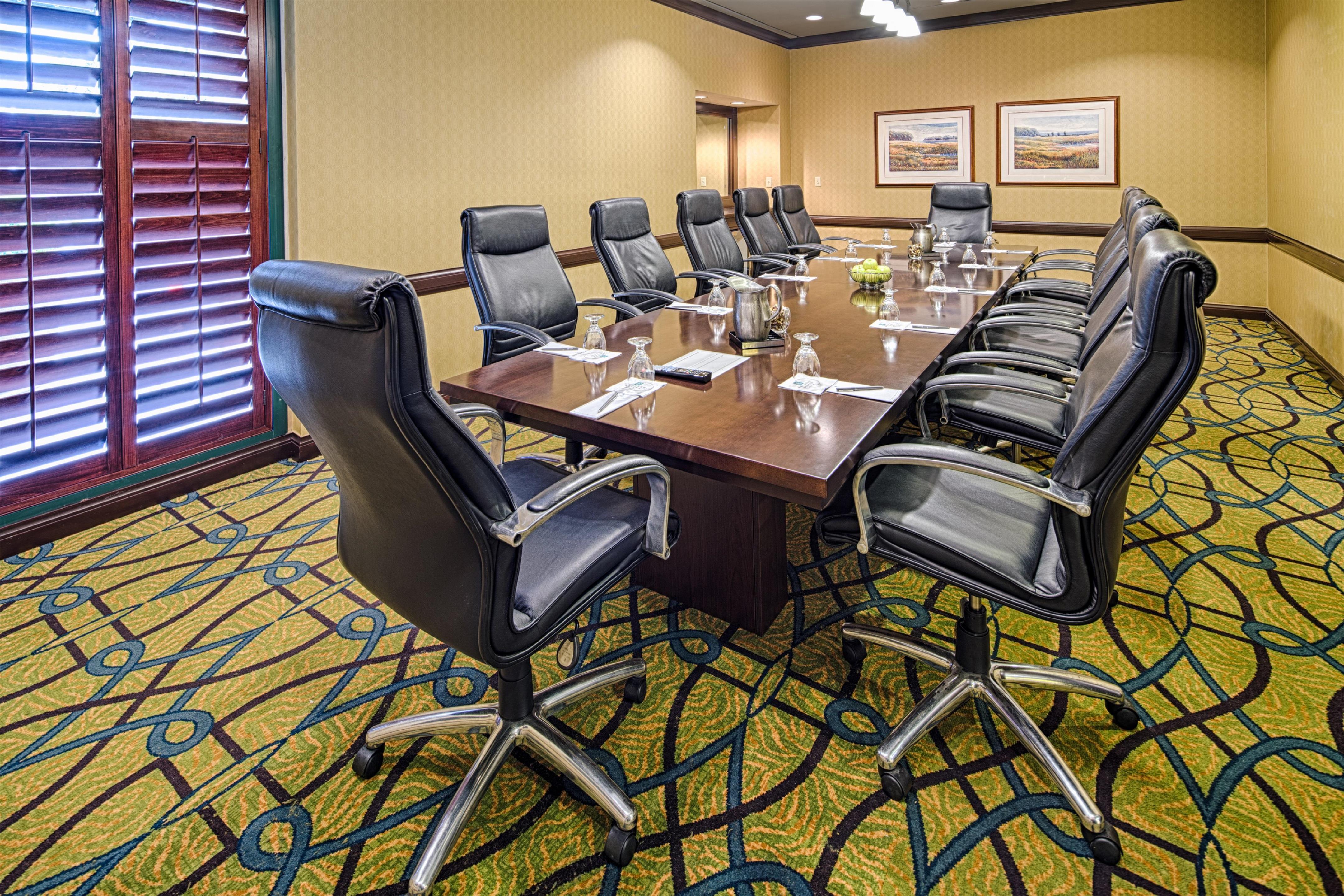 Meeting Room | Embassy Suites by Hilton Chicago O'Hare Rosemont