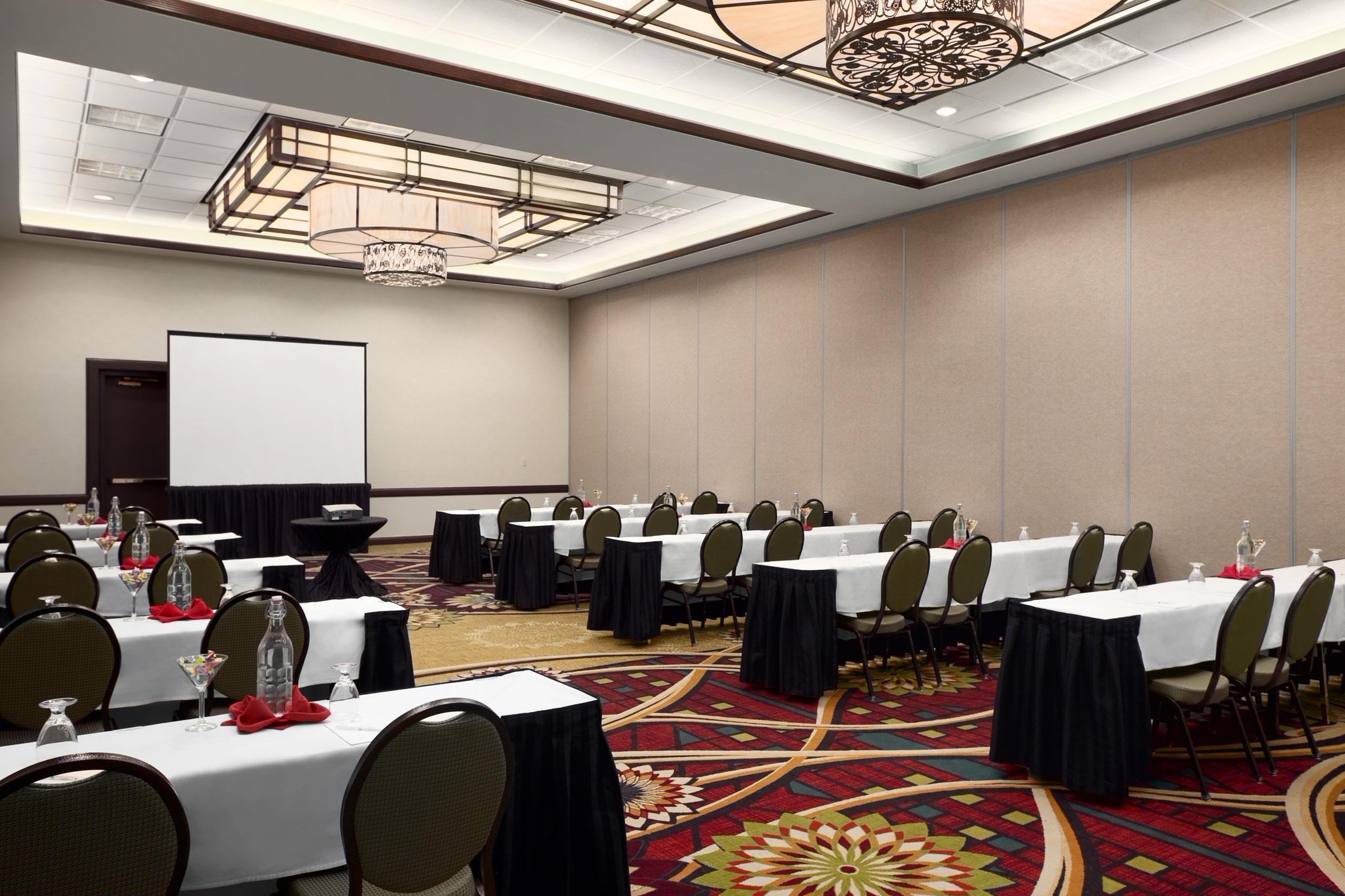 Meeting Room | Embassy Suites by Hilton Chicago O'Hare Rosemont