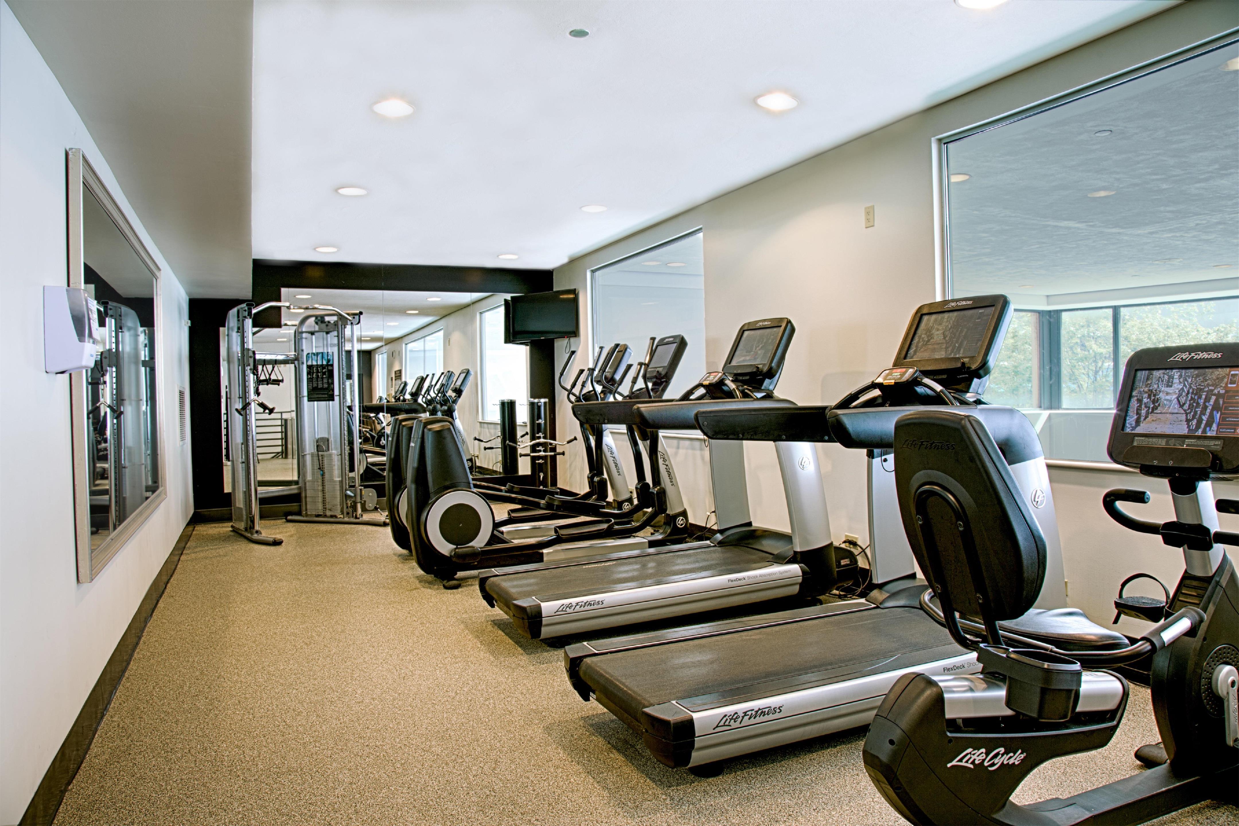 Health club fitness center gym | Embassy Suites by Hilton Chicago O'Hare Rosemont