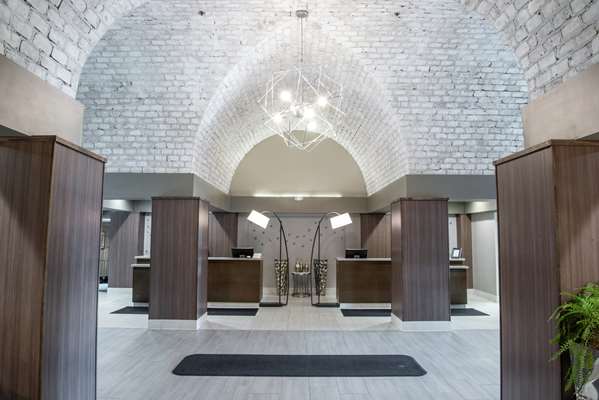  - Embassy Suites Schaumburg