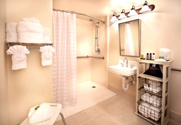  - Embassy Suites Schaumburg