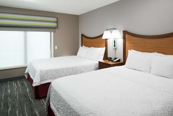 - Hampton Inn & Suites North Shore Skokie - I-94, Exit 35