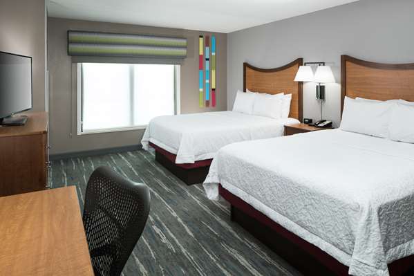  - Hampton Inn & Suites North Shore Skokie - I-94, Exit 35