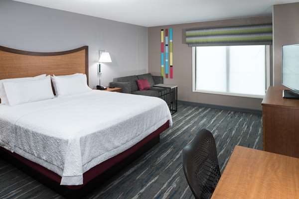  - Hampton Inn & Suites North Shore Skokie - I-94, Exit 35
