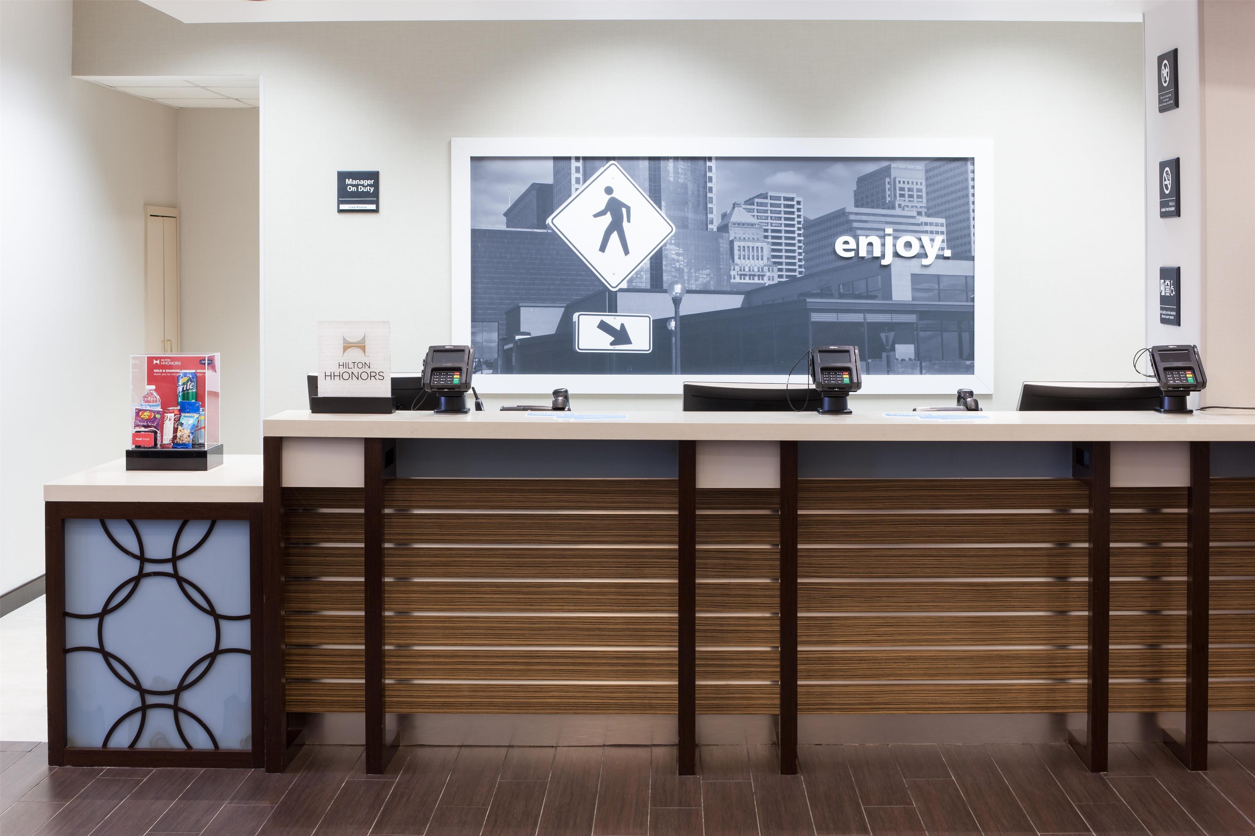 Reception | Hampton Inn & Suites Chicago-North Shore/Skokie